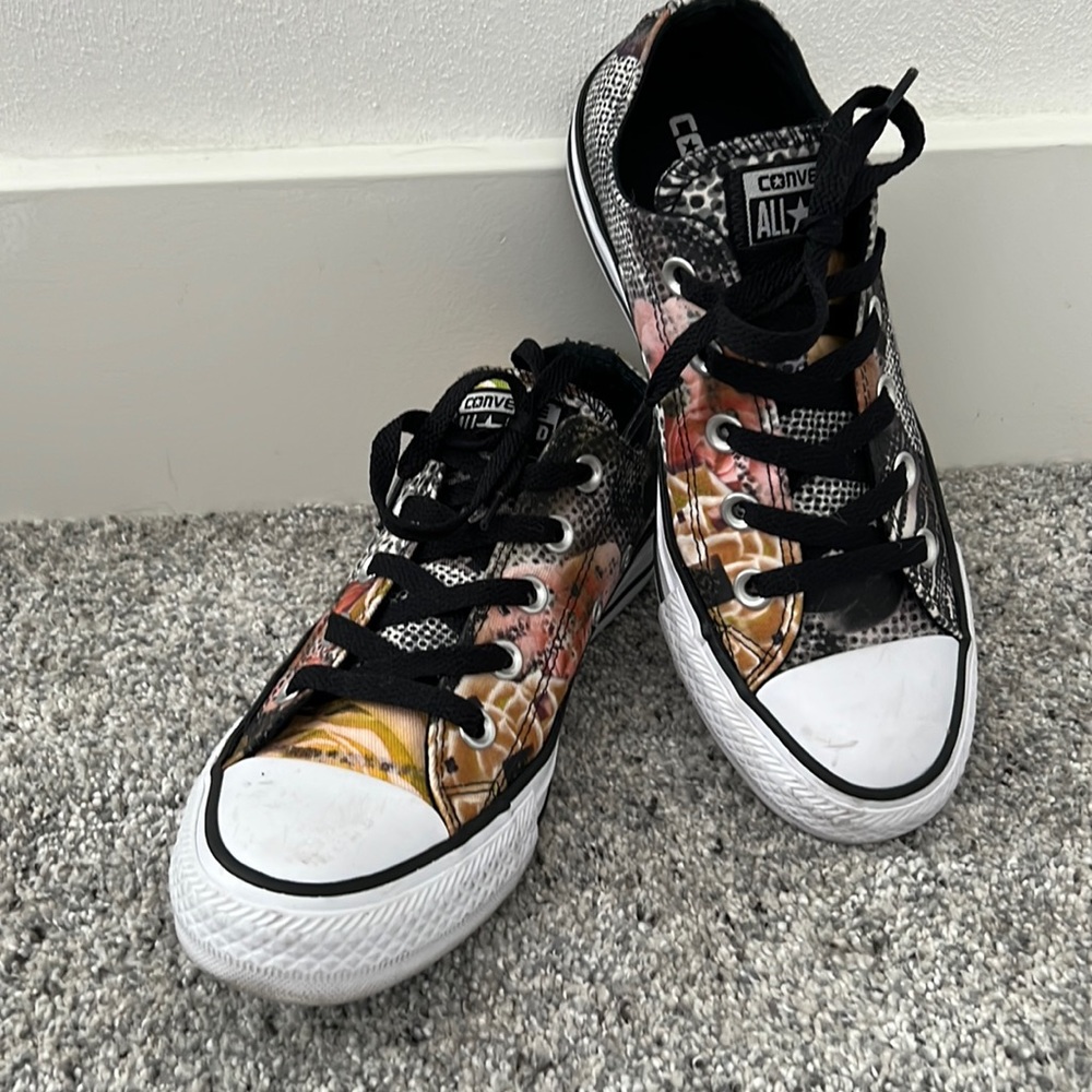 Converse Shoes US 6